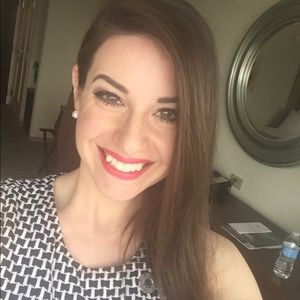 Meet your Posher, Rachel